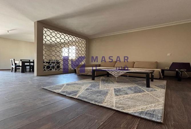 8114000 - Property Image 2
