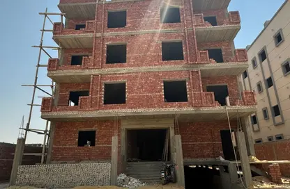 Apartment - 3 Bedrooms - 2 Bathrooms for sale in Bait Alwatan - The 5th Settlement - New Cairo City - Cairo