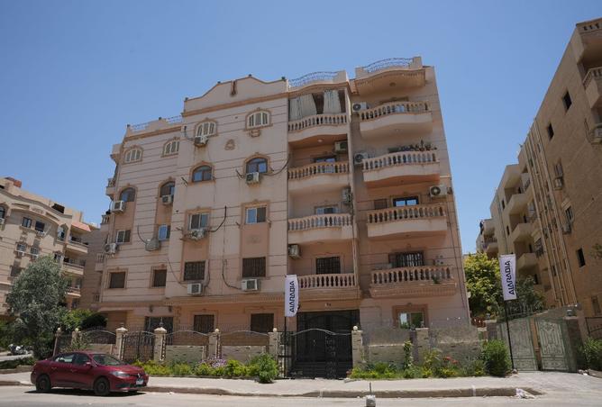 8357812 - Property Image 2