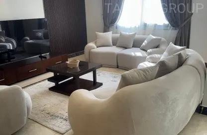 فيلا - 5 غرف نوم - 4 حمامات للايجار في ميفيدا - كمبوندات التجمع الخامس - التجمع الخامس - مدينة القاهرة الجديدة - القاهرة