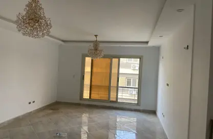 Apartment - 3 Bedrooms - 2 Bathrooms for sale in El Koronfel - The 5th Settlement - New Cairo City - Cairo