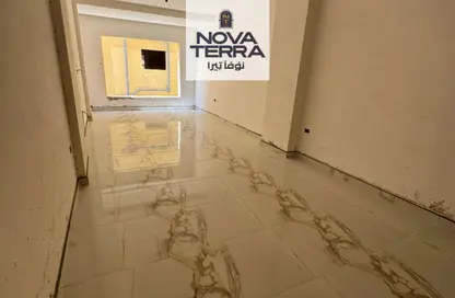 شقة - 3 غرف نوم - 2 حمامات للبيع في رويال جاردنز - كمبوندات الشيخ زايد - الشيخ زايد - الجيزة