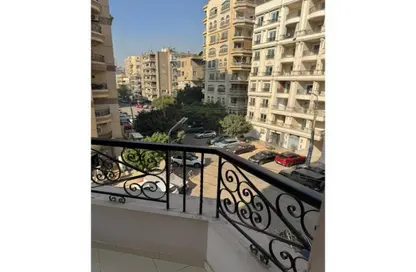 Apartment - 3 Bedrooms - 3 Bathrooms for sale in Hafyza Al Alfi St. - Al Gamea Square - Heliopolis - Masr El Gedida - Cairo