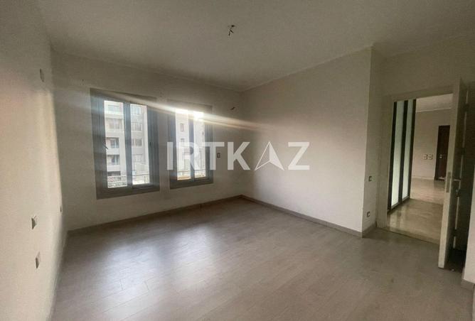 8430900 - Property Image 2