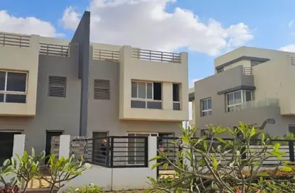 Villa - 4 Bedrooms - 5 Bathrooms for sale in Hyde Park - 5th Settlement Compounds - The 5th Settlement - New Cairo City - Cairo
