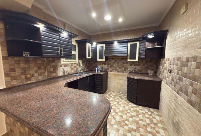 8183978 - Property Image 2