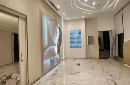 Shop - Studio - 3 Bathrooms for rent in Heliopolis - Masr El Gedida - Cairo