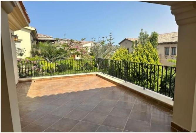 8253924 - Property Image 2