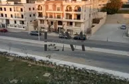 شقة - 3 غرف نوم - 3 حمامات للبيع في حي النادي - مدينة الشروق - القاهرة