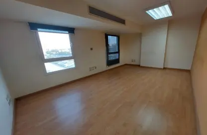 Office Space - Studio - 4 Bathrooms for rent in Sayed Zakaria St. - Sheraton Al Matar - El Nozha - Cairo