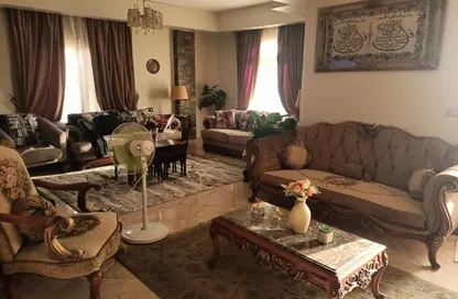 Apartment - 3 Bedrooms - 2 Bathrooms for sale in Street17 - District 3 - The 5th Settlement - New Cairo City - Cairo