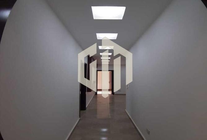 8043665 - Property Image 3