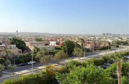 Apartment - 3 Bedrooms - 2 Bathrooms for rent in Zayed 2000 - 4th District - Sheikh Zayed City - Giza