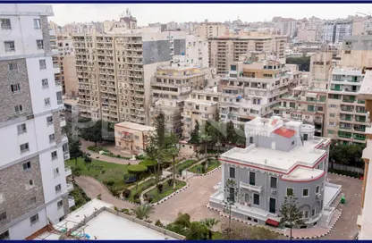شقة - 3 غرف نوم - 2 حمامات للبيع في شارع عبد المنصف غازي - سابا باشا - حي شرق - الاسكندرية