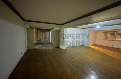 Apartment - 2 Bedrooms - 1 Bathroom for sale in Abou al mahasen al shazli St. - Al Agouza - Giza