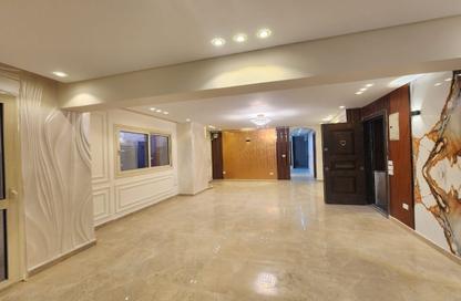 Apartment - 3 Bedrooms - 2 Bathrooms for sale in Tiba St. - Mohandessin - Giza