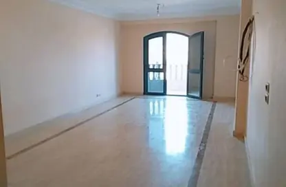 Apartment - 3 Bedrooms - 2 Bathrooms for rent in Street 37 - 13th District - Sheikh Zayed City - Giza Apartment - 3 Bedrooms - 2 Bathrooms for rent in Street 37 - 13th District - Sheikh Zayed City - Giza