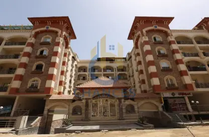 Apartment - 3 Bedrooms - 2 Bathrooms for sale in Al Arqam Ibn Abi Al Arqam St. - El Mearag City - Zahraa El Maadi - Hay El Maadi - Cairo