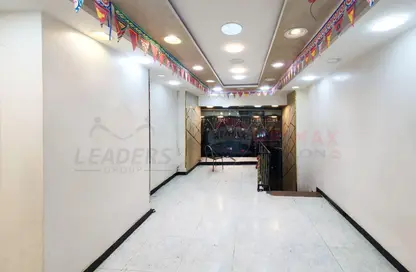 محل تجاري - استوديو - 1 حمام للايجار في بولكلي - حي شرق - الاسكندرية