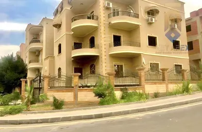 شقة - 4 غرف نوم - 2 حمامات للبيع في الياسمين 1 - الياسمين - مدينة القاهرة الجديدة - القاهرة