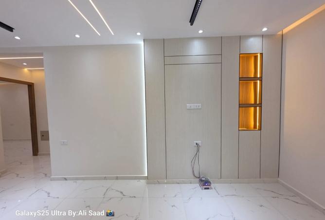 8385712 - Property Image 3