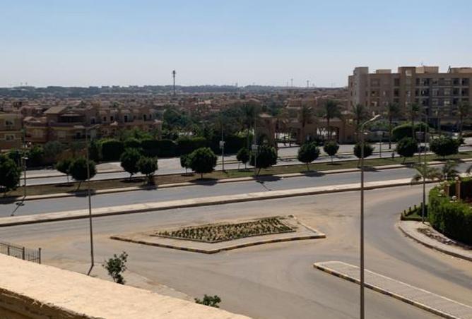 8222402 - Property Image 2