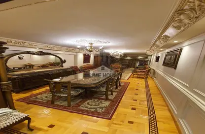 Apartment - 3 Bedrooms - 2 Bathrooms for sale in Albert Al Awal St. - Smouha - Hay Sharq - Alexandria