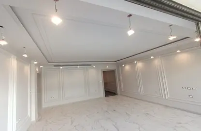 Apartment - 2 Bedrooms - 2 Bathrooms for rent in Lake View Residence - 5th Settlement Compounds - The 5th Settlement - New Cairo City - Cairo