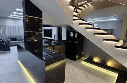 Villa - 5 Bedrooms - 5 Bathrooms for rent in Mountain View Hyde Park - 5th Settlement Compounds - The 5th Settlement - New Cairo City - Cairo