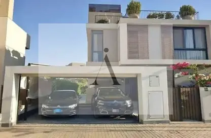 Townhouse - 3 Bedrooms - 4 Bathrooms for sale in Sodic East - 6th District - New Heliopolis - Cairo