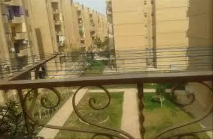 Apartment - 2 Bedrooms - 1 Bathroom for sale in 16th District - Sheikh Zayed City - Giza