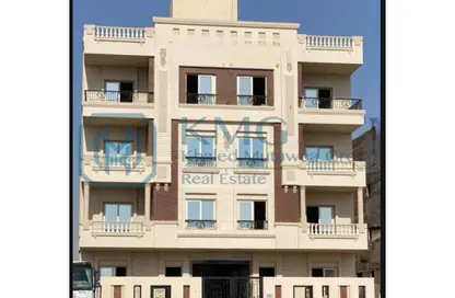 Apartment - 3 Bedrooms - 3 Bathrooms for sale in Bait Alwatan - The 5th Settlement - New Cairo City - Cairo