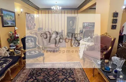Apartment - 3 Bedrooms - 2 Bathrooms for sale in White Nile St. - Mohandessin - Giza