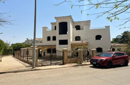 Villa - 6 Bedrooms for sale in Green Heights - 26th of July Corridor - 6 October City - Giza