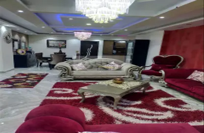 Apartment - 3 Bedrooms - 2 Bathrooms for rent in Cornish El Nile St. - Maadi - Hay El Maadi - Cairo