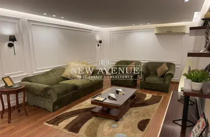 شقة - 4 غرف نوم - 4 حمامات للبيع في شارع ابو بكر الصديق - المهندسين - الجيزة
