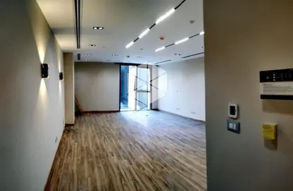 Office Space - Studio - 1 Bathroom for rent in Hyde Park - 5th Settlement Compounds - The 5th Settlement - New Cairo City - Cairo