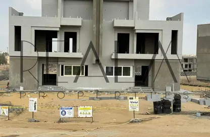 Villa - 4 Bedrooms - 3 Bathrooms for sale in Lake West - Sheikh Zayed Compounds - Sheikh Zayed City - Giza