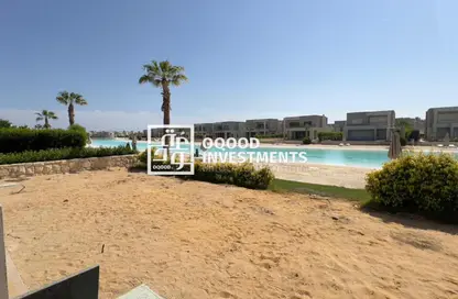 شاليه - 3 غرف نوم - 3 حمامات للبيع في ازها الساحل الشمالي - راس الحكمة - الساحل الشمالي