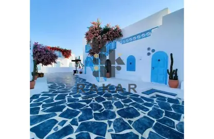 Chalet - 2 Bedrooms - 2 Bathrooms for sale in Mountain View - Ras Al Hekma - North Coast