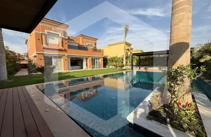 Villa - 6 Bedrooms - 6 Bathrooms for sale in Royal Meadows - Sheikh Zayed Compounds - Sheikh Zayed City - Giza