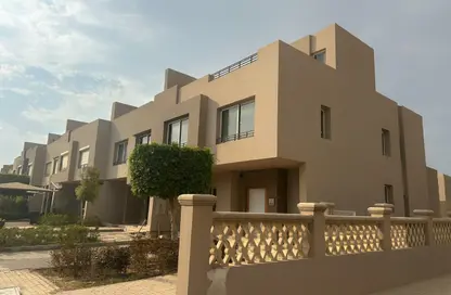 تاون هاوس - 4 غرف نوم - 4 حمامات للبيع في جولف فيوز - طريق مصر اسكندرية الصحراوي - مدينة 6 أكتوبر - الجيزة