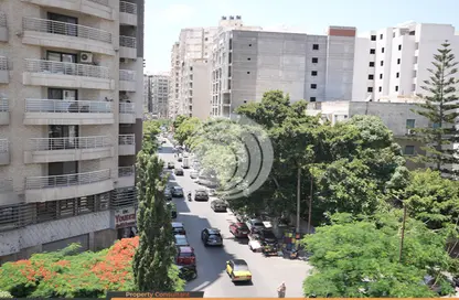 Apartment - 3 Bedrooms - 1 Bathroom for sale in Smouha - Hay Sharq - Alexandria