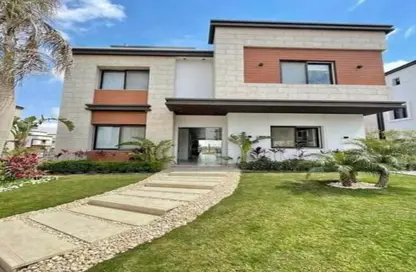 Villa - 3 Bedrooms - 3 Bathrooms for sale in Azzar - 5th Settlement Compounds - The 5th Settlement - New Cairo City - Cairo