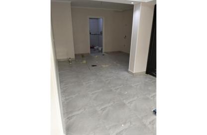 Apartment - 2 Bedrooms - 1 Bathroom for sale in Fatima Zahra St. - 2nd District - Obour City - Qalyubia