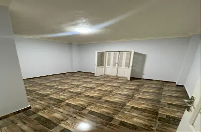 Apartment - 3 Bedrooms - 1 Bathroom for sale in 6 October City - Giza