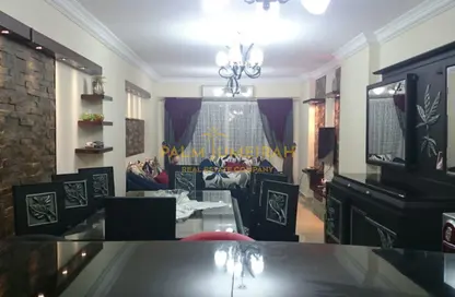 شقة - 3 غرف نوم - 2 حمامات للبيع في شارع طه حمدى - كليوباترا - حي شرق - الاسكندرية