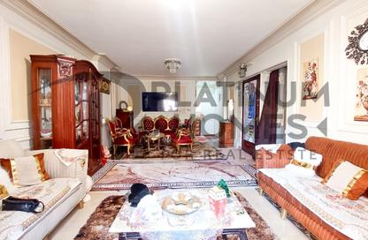 شقة - 3 غرف نوم - 2 حمامات للبيع في شارع الدكتور عبد المحسن حسانين - 23 - سيدي بشر - حي اول المنتزة - الاسكندرية