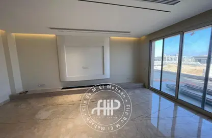 فيلا - 5 غرف نوم - 5 حمامات للايجار في نيو جيزة - طريق مصر اسكندرية الصحراوي - مدينة 6 أكتوبر - الجيزة