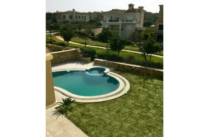 فيلا - 4 غرف نوم - 6 حمامات للايجار في ليك فيو - كمبوندات التجمع الخامس - التجمع الخامس - مدينة القاهرة الجديدة - القاهرة